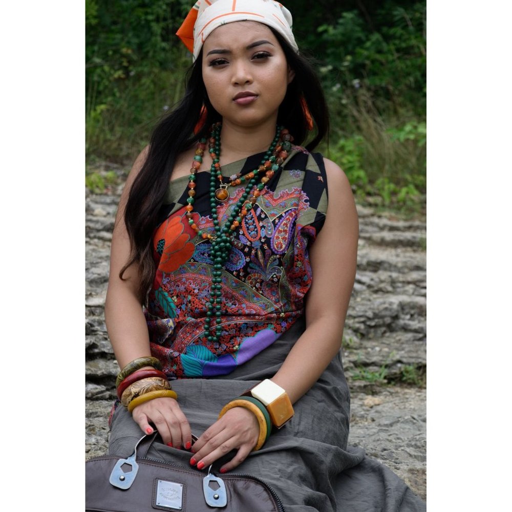 Translucent Ice Green Bangle Bracelet Vintage Pla… - image 4